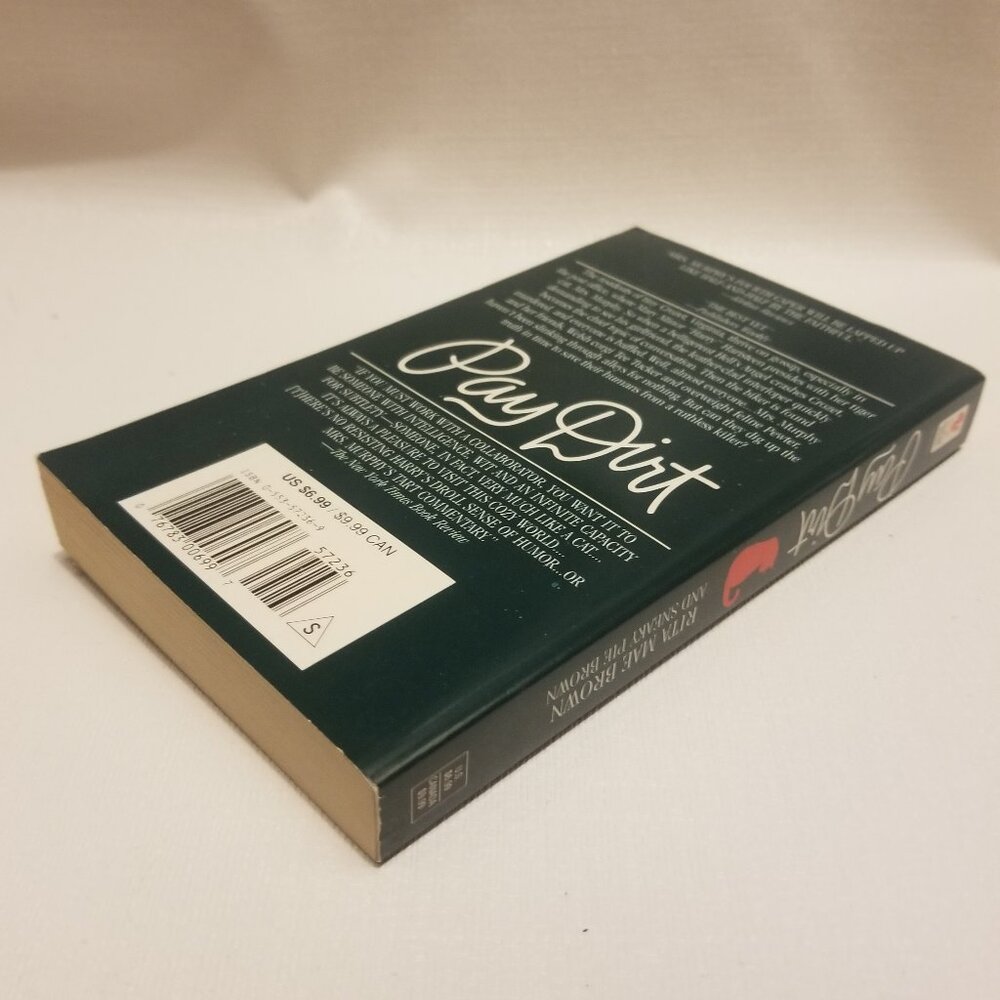EUC Rita Mae Brown's Pay Dirt paperback - Picture 3 of 4